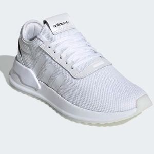 Adidas Casual Sneakers